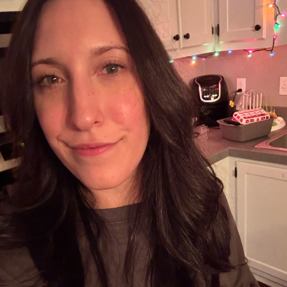 Meet your Posher, Lisa